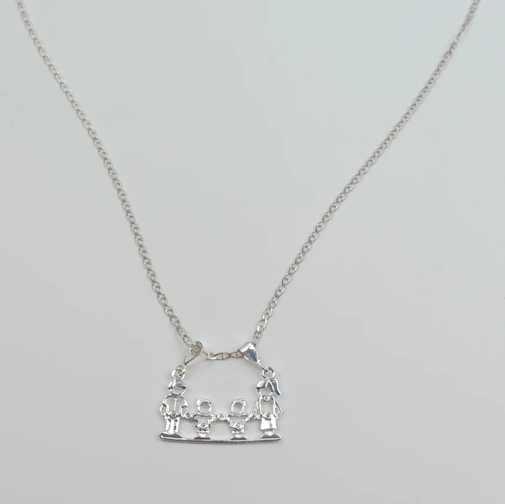 925 sterling silver Family pendant necklace Mom and Dad and‎ two boys